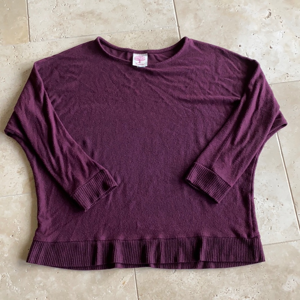 Freeloaded Burgundy cozy top